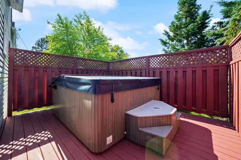 Exterior - 4073 Reinke Rd, Duluth, MN 55811 photo 2 of 6