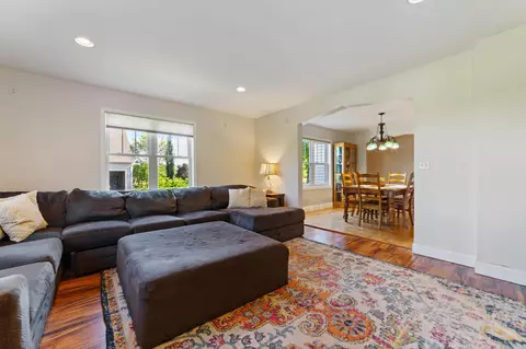 Living - 4073 Reinke Rd, Duluth, MN 55811 photo 1 of 2