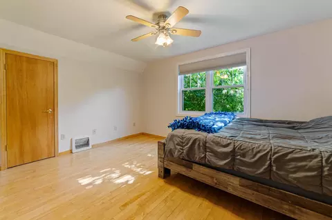 Bedroom - 4073 Reinke Rd, Duluth, MN 55811 photo 2 of 4
