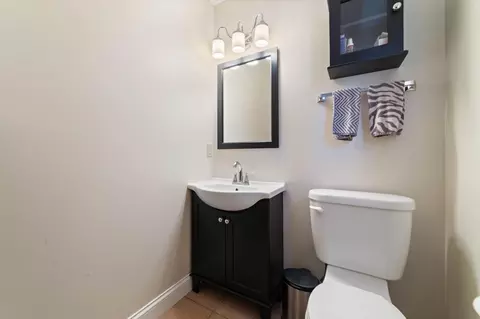 Bath - 4073 Reinke Rd, Duluth, MN 55811 photo 4 of 4