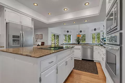 Kitchen - 1701 Casselberry Rd, Saint Cloud, MN 56303 photo 3 of 5