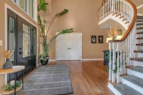 Entry Way - 1701 Casselberry Rd, Saint Cloud, MN 56303 photo 4 of 8