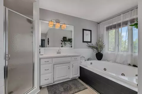 Bath - 1701 Casselberry Rd, Saint Cloud, MN 56303 photo 3 of 7