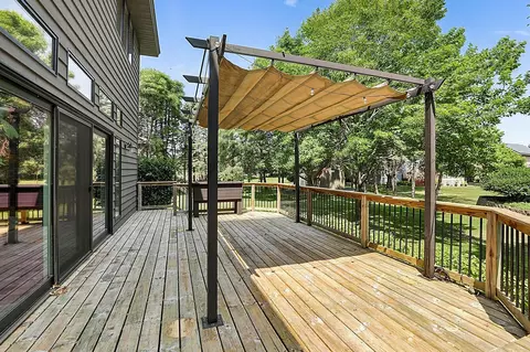 Exterior - 1701 Casselberry Rd, Saint Cloud, MN 56303 photo 6 of 9