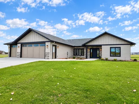 115 Barber Cir, Granite Falls, MN 56241