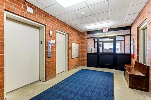 Entry Way - 2425 E Franklin Ave #303, Minneapolis, MN 55406 photo 3 of 3