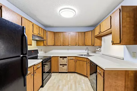 Kitchen - 2425 E Franklin Ave #303, Minneapolis, MN 55406 photo 1 of 3