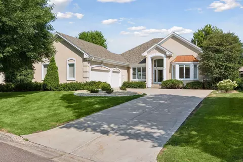 11464 Telluride Trl, Hopkins, MN 55305
