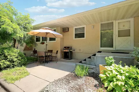 11335 12th Ave N #3, Plymouth, MN 55441