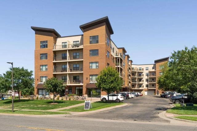1155 Ford Rd #405, Saint Louis Park, MN 55426