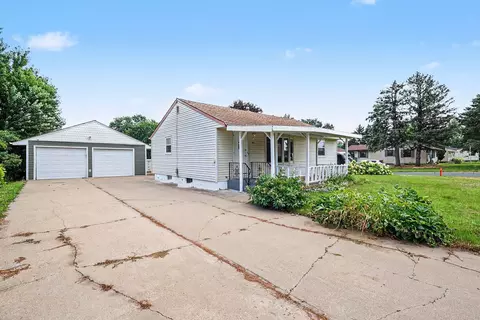 Exterior - 2842 Lexington Ave S, Eagan, MN 55121 photo 5 of 6