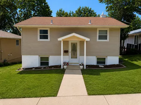904 S State St, New Ulm, MN 56073