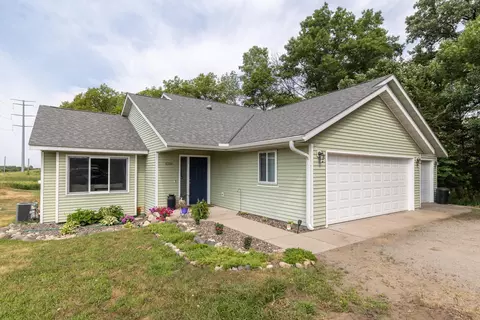 Exterior - 4334 Cooper Ave S, Saint Cloud, MN 56301 photo 4 of 15