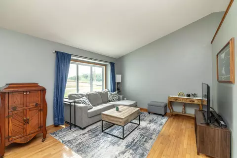 Living - 4334 Cooper Ave S, Saint Cloud, MN 56301 photo 2 of 5