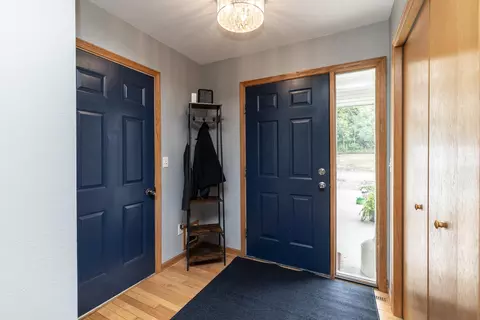 Entry Way - 4334 Cooper Ave S, Saint Cloud, MN 56301 photo 2 of 3