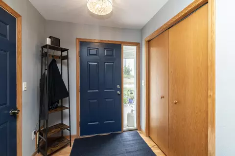 Entry Way - 4334 Cooper Ave S, Saint Cloud, MN 56301 photo 3 of 3