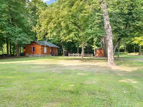 8633 Interlachen Rd, Nisswa, MN 56468