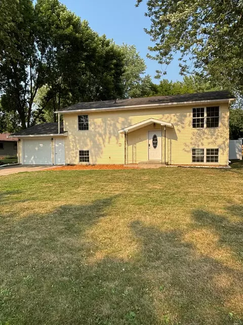 Exterior - 233 Maple Dr, Foley, MN 56329 photo 2 of 5