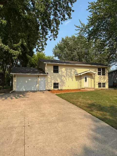 Exterior - 233 Maple Dr, Foley, MN 56329 photo 3 of 5