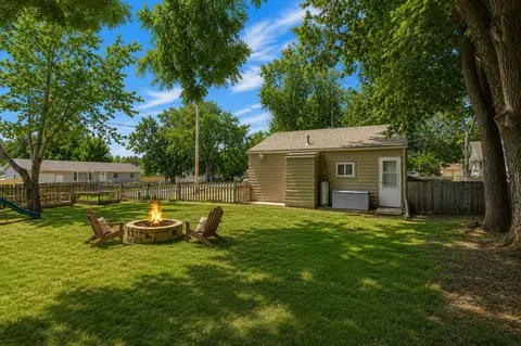 949 7th Ave SW, Faribault, MN 55021 photo 8