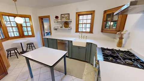Kitchen - 420 9th St SW, Willmar, MN 56201 photo 2 of 5
