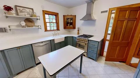 Kitchen - 420 9th St SW, Willmar, MN 56201 photo 1 of 5