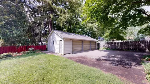 Exterior - 420 9th St SW, Willmar, MN 56201 photo 11 of 14