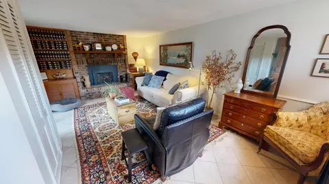 Living - 420 9th St SW, Willmar, MN 56201 photo 1 of 6