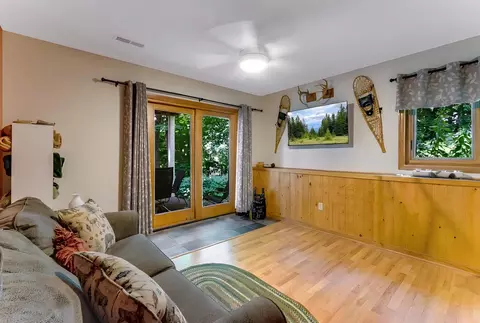 Living - 2989 140th St E, Dundas, MN 55019 photo 4 of 4
