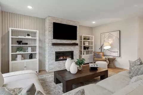 4633 Island Park Dr, Woodbury, MN 55129