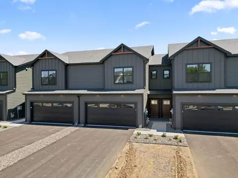 675 Tulare Ter, Newport, MN 55055