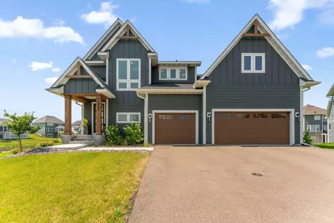 10229 Queensland Ln N, Maple Grove, MN 55311