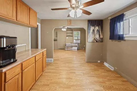 Entry Way - 220 33rd Ave N, Saint Cloud, MN 56303 photo 4 of 4