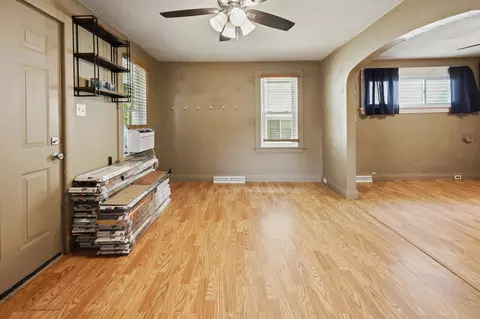 Living - 220 33rd Ave N, Saint Cloud, MN 56303 photo 2 of 3