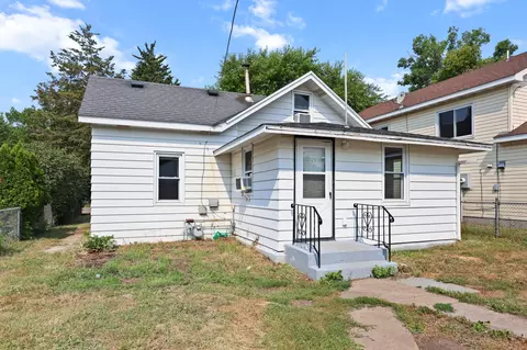 Exterior - 220 33rd Ave N, Saint Cloud, MN 56303 photo 3 of 5