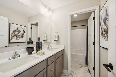 Bath - 941 Kepler Ave NE, Hanover, MN 55341 photo 2 of 3