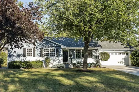 6317 Halifax Ave S, Edina, MN 55424