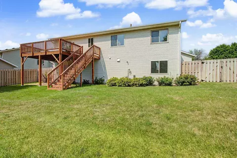 Exterior - 2215 Hulett Ave, Faribault, MN 55021 photo 5 of 8