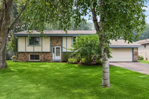 10600 Juniper St NW, Coon Rapids, MN 55448
