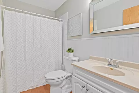 Bath - 2800 Hamline Ave N #347, Roseville, MN 55113 photo 1 of 1