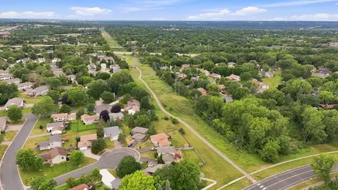 View/Area - 1711 Hickory Hill Dr, Eagan, MN 55122 photo 2 of 6