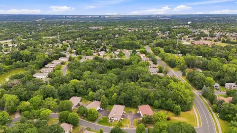 View/Area - 1711 Hickory Hill Dr, Eagan, MN 55122 photo 3 of 6
