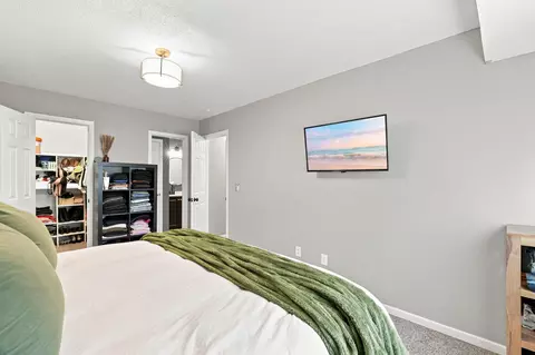 Bedroom - 1711 Hickory Hill Dr, Eagan, MN 55122 photo 2 of 2