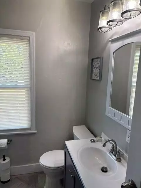 Bath - 1345 6th Ave N, Windom, MN 56101 photo 2 of 2
