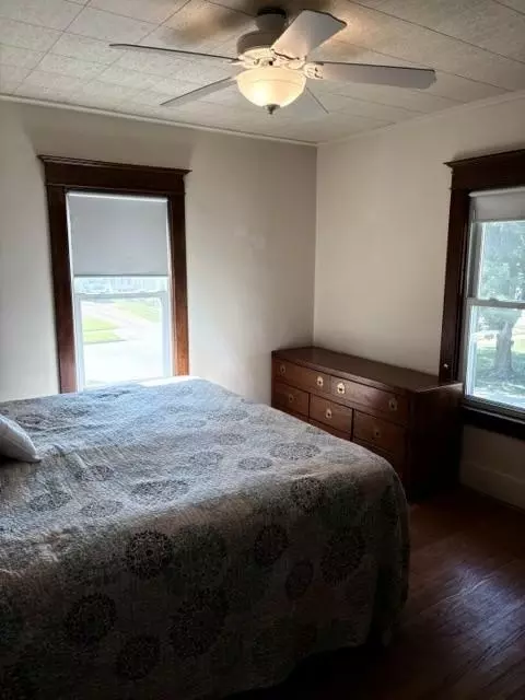 Bedroom - 1345 6th Ave N, Windom, MN 56101 photo 3 of 6