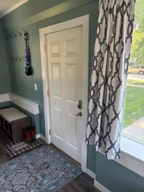 Entry Way - 1345 6th Ave N, Windom, MN 56101 photo 1 of 7