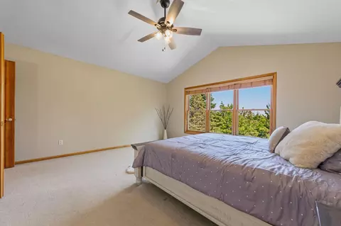 Bedroom - 1517 Covington Ln, Eagan, MN 55122 photo 3 of 12