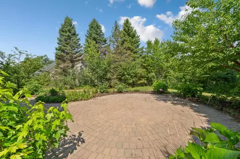 Exterior - 1517 Covington Ln, Eagan, MN 55122 photo 7 of 10