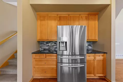 Kitchen - 1517 Covington Ln, Eagan, MN 55122 photo 4 of 4