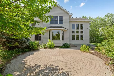 Exterior - 1517 Covington Ln, Eagan, MN 55122 photo 5 of 10